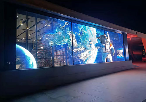 LED透明屏的優(yōu)點及應(yīng)用環(huán)境