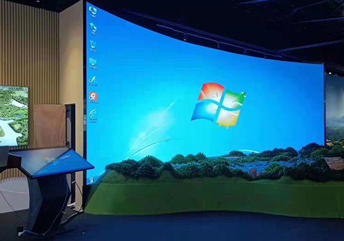 LED定制屏的特點以及適合定制的產(chǎn)品有哪些？