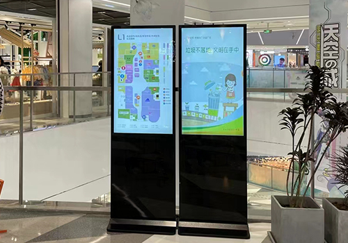 觸摸一體機在商場起到樓層指引作用